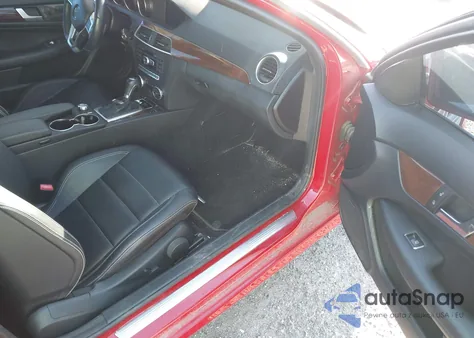 2014 Mercedes-Benz C 250 from USA, damaged, VIN WDDGJ4HB4EG270202